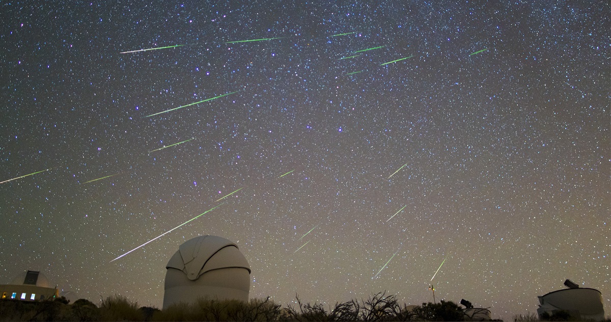 Lee más sobre el artículo Lluvia de meteoritos Perseidas 2025: cuándo y cómo ver el evento astronómico del año